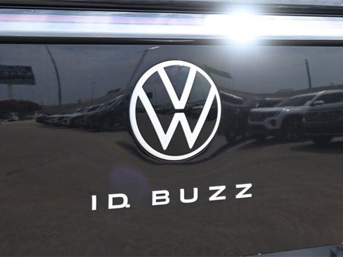 New 2025 Volkswagen ID. Buzz Pro S image 5