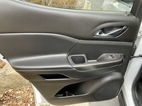 Used 2020 GMC Acadia SLT image 17