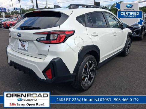 Used 2024 Subaru Crosstrek 2.0i Premium AWD/4WD image 3