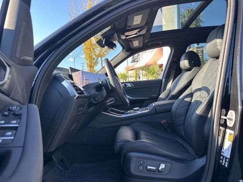 Used 2025 BMW X5 xDrive40i w/ Premium Package image 10