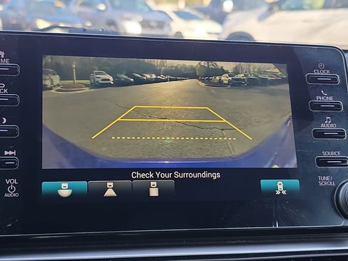 Used 2019 Honda Accord Sport image 22