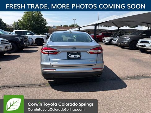 Used 2020 Ford Fusion SE FWD image 4
