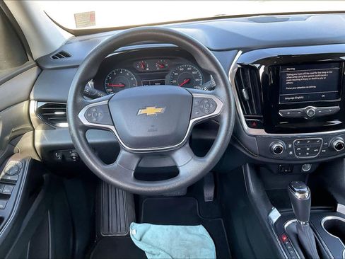 Used 2020 Chevrolet Traverse LS image 6