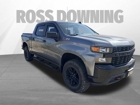 Used 2020 Chevrolet Silverado 1500 Custom Trail Boss w/ Custom Convenience Package AWD/4WD image 3