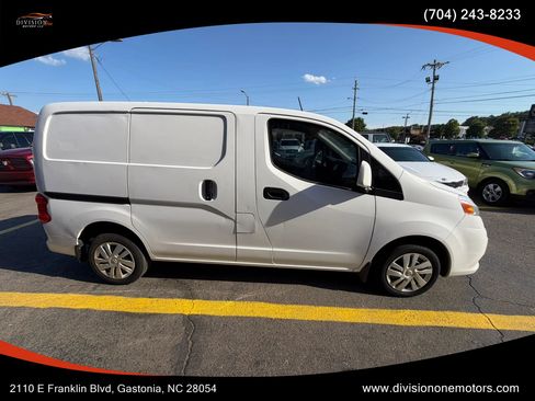 Used 2015 Nissan NV200 SV w/ Technology Package FWD image 6