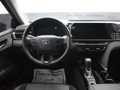 Used 2026 Toyota Camry XLE FWD image 14