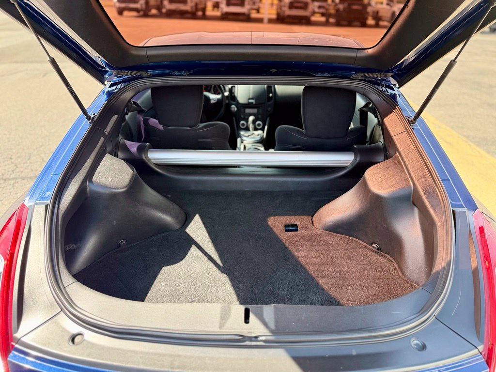 Used 2017 Nissan 370Z Coupe RWD image 13