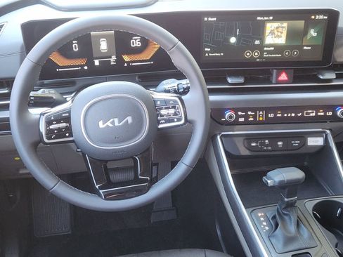 New 2026 Kia Carnival LXS image 24