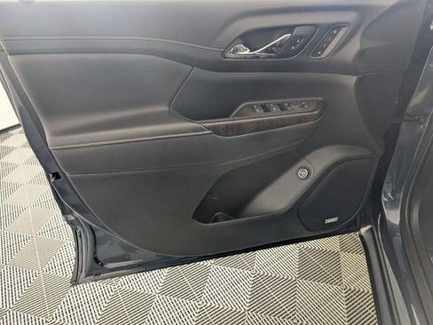 Used 2020 GMC Acadia Denali w/ Trailering Package image 10