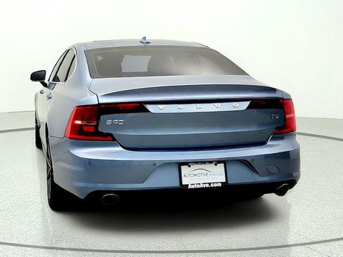 Used 2019 Volvo S90 T5 Momentum FWD image 6