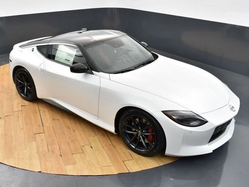 New 2024 Nissan Z Performance w/ Floor Mat Package image 32