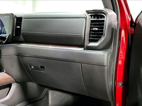 Used 2025 GMC Sierra 1500 SLT image 19