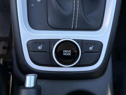 New 2026 Hyundai Venue SEL image 9