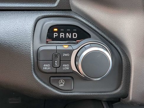 New 2026 RAM 1500 Express AWD/4WD image 23