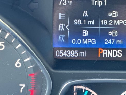 Used 2019 Ford Escape Titanium AWD/4WD image 28