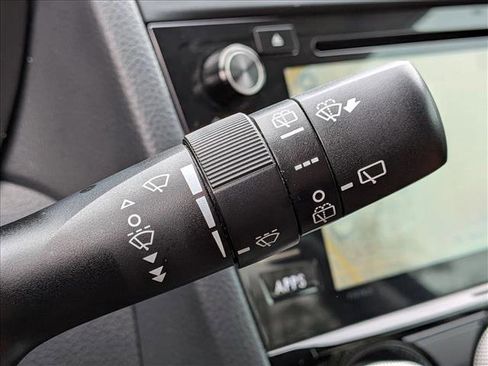 Used 2017 Subaru Forester 2.5i Limited image 12