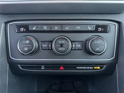 Used 2018 Volkswagen Atlas SE image 23