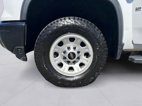 Used 2024 Chevrolet Silverado 2500 W/T w/ WT Fleet Convenience Package AWD/4WD image 9