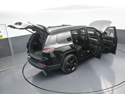 Used 2024 Jeep Grand Cherokee L Altitude image 71