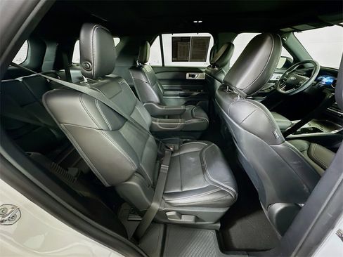 Used 2020 Ford Explorer ST w/ ST Street Pack image 11