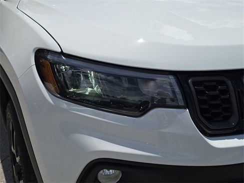 New 2025 Jeep Compass Latitude w/ Sun & Sound Group image 7