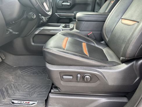 Used 2022 GMC Sierra 1500 AT4 w/ AT4 Premium Package AWD/4WD image 15