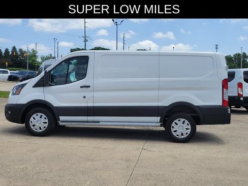 Used 2024 Ford Transit 250 Low Roof w/ Exterior Upgrade Package RWD image 6