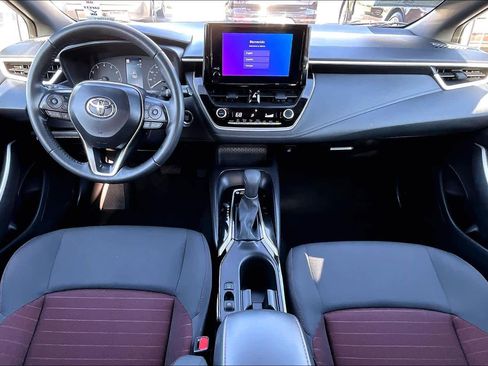 Used 2025 Toyota Corolla SE image 14