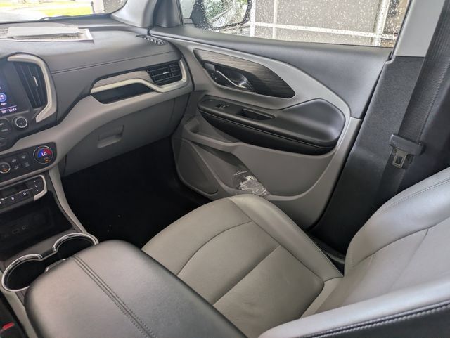 Used 2024 GMC Terrain SLT FWD image 17