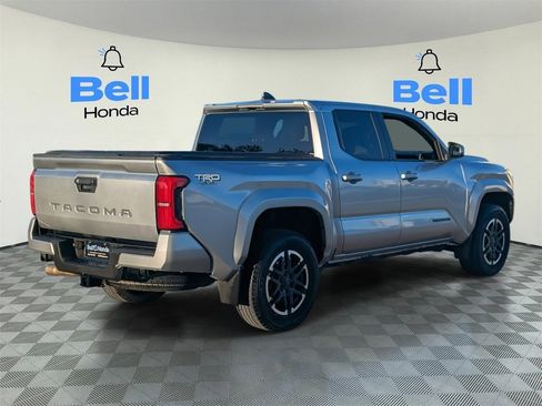 Used 2024 Toyota Tacoma TRD Sport image 4