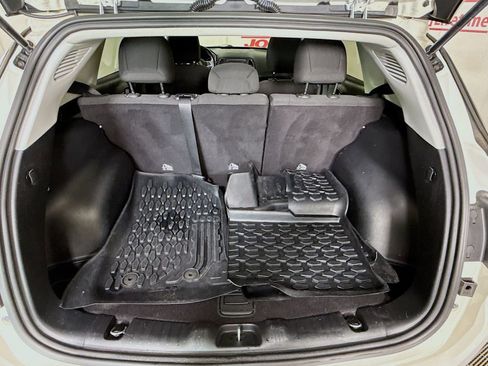 Used 2018 Jeep Compass Sport w/ Tech Group FWD image 27