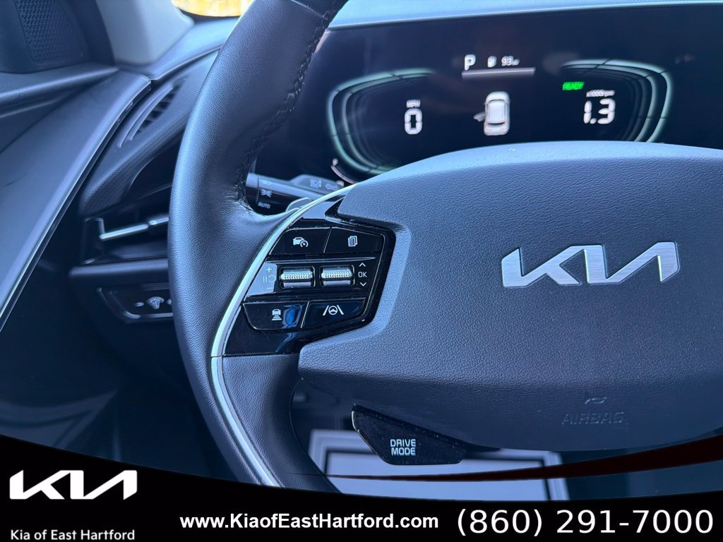 Certified 2023 Kia Niro EX FWD image 23