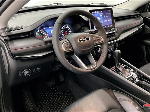 Used 2022 Jeep Compass Trailhawk image 13