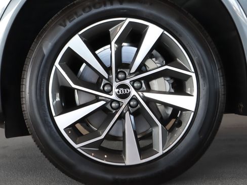 Used 2023 Audi Q5 2.0T Premium Plus image 7