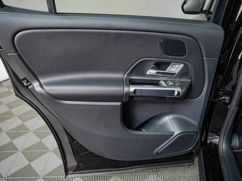 New 2026 Mercedes-Benz GLB 250 250 image 24