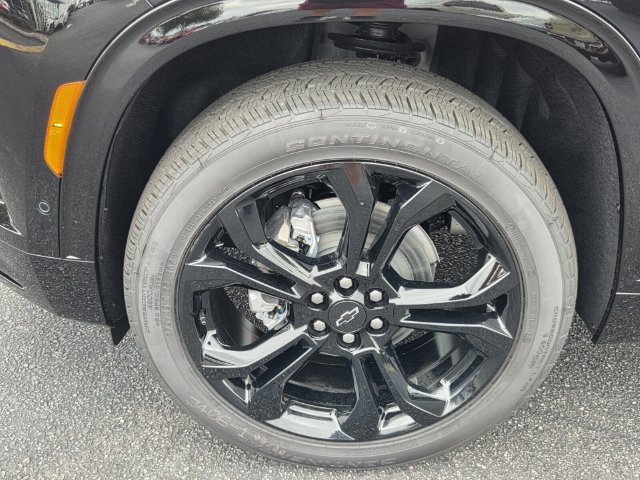 New 2027 Chevrolet Traverse RS w/ LPO, Floor Liner Package AWD/4WD image 5