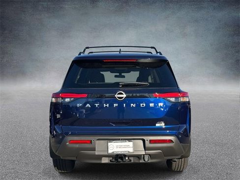 New 2025 Nissan Pathfinder SV w/ SV Premium Package image 3