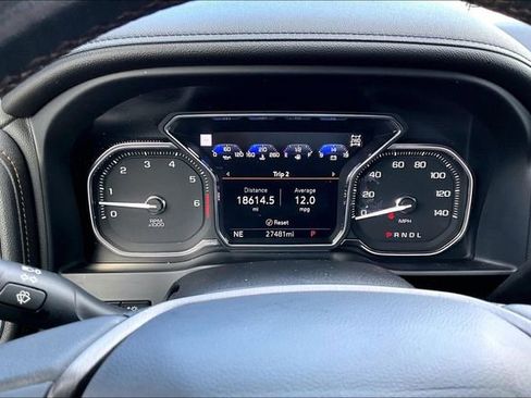 Certified 2021 GMC Sierra 2500 AT4 w/ AT4 Preferred Package image 22