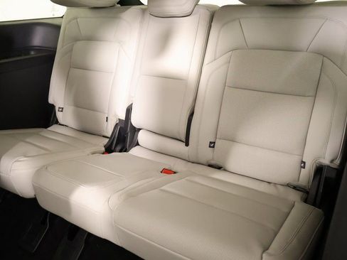 New 2025 Lincoln Navigator Reserve AWD/4WD image 13