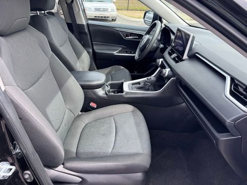 Used 2024 Toyota RAV4 XLE image 20