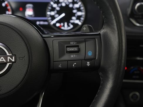 Used 2023 Nissan Rogue SL image 28