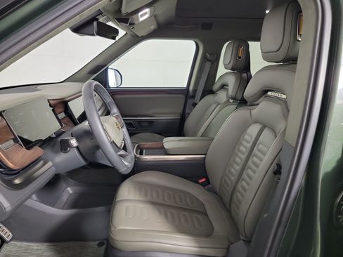 Used 2024 Rivian R1S Adventure AWD/4WD image 20
