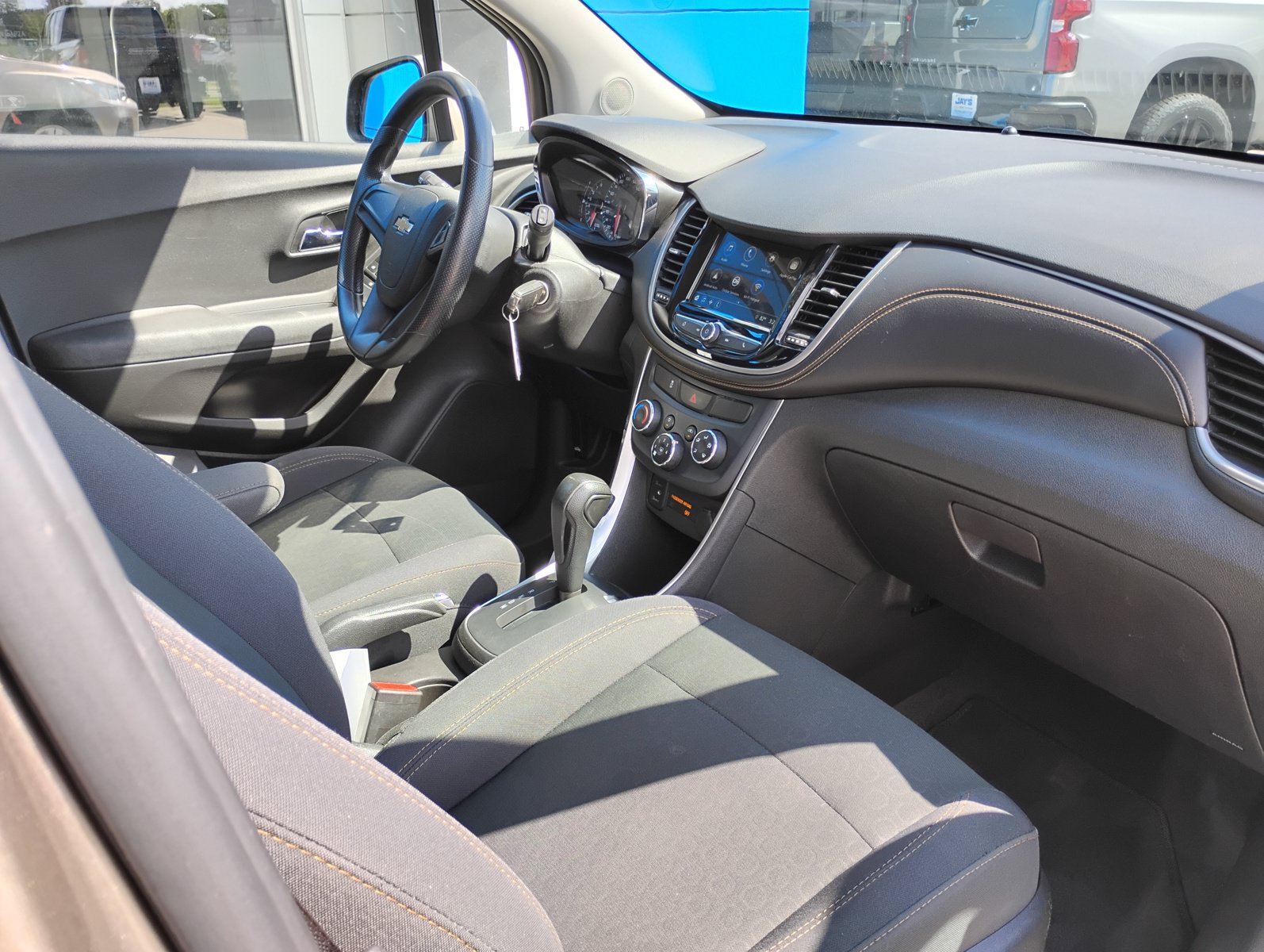 Used 2018 Chevrolet Trax LS FWD image 21