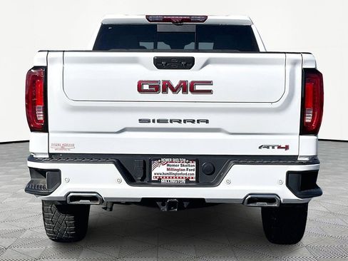 Used 2023 GMC Sierra 1500 AT4 w/ AT4 Premium Package image 4