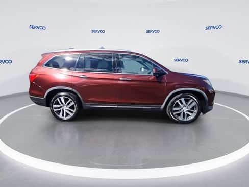 Used 2018 Honda Pilot Touring image 10