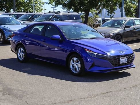 Certified 2023 Hyundai Elantra SE FWD image 6