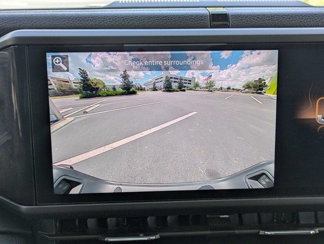 Certified 2024 Jeep Gladiator Sport AWD/4WD image 21