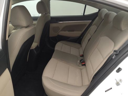Used 2020 Hyundai Elantra SEL w/ Convenience Package (C2) FWD image 18
