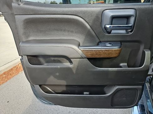 Used 2018 GMC Sierra 2500 Denali w/ Duramax Plus Package image 31