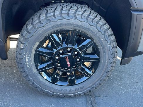 New 2026 GMC Sierra 3500 AT4 w/ AT4 Premium Plus Package image 9